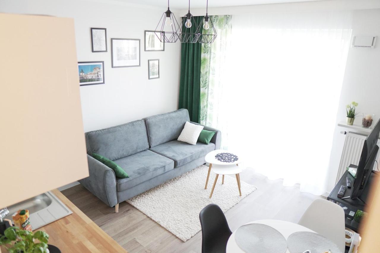 Vizzit Us Premium Apartments Warsaw Exterior photo