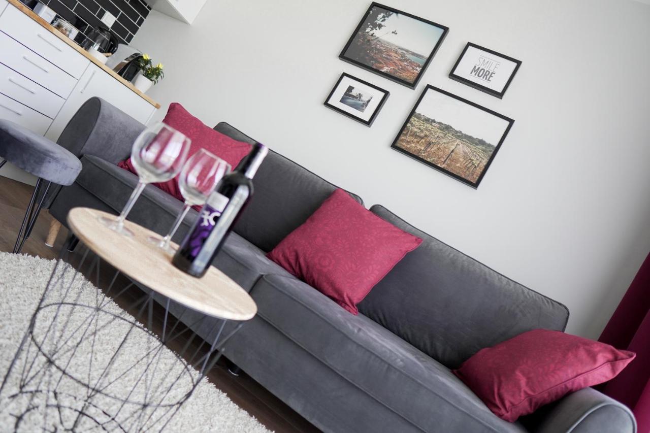 Vizzit Us Premium Apartments Warsaw Exterior photo
